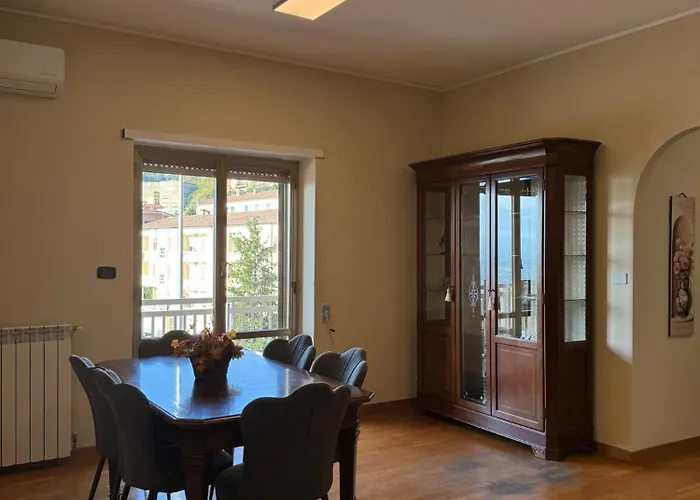 Da Chloe 3* אנגני